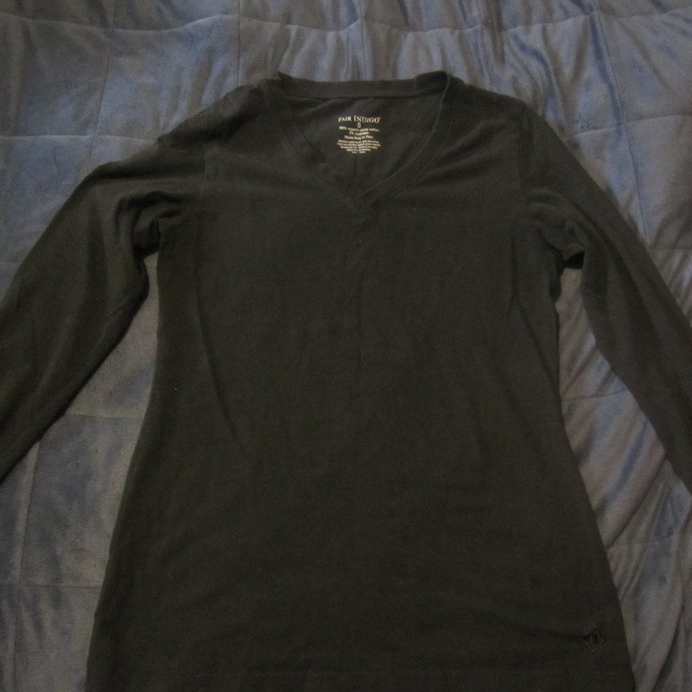 Organic cotton V neck